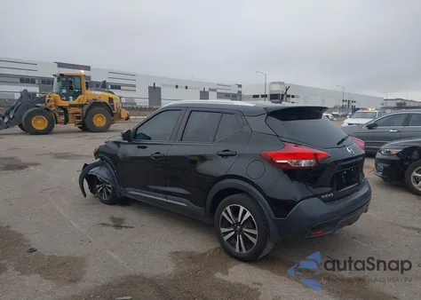 2019 Nissan Kicks Sr z USA, uszkodzony, nr VIN 3N1CP5CU7KL535923